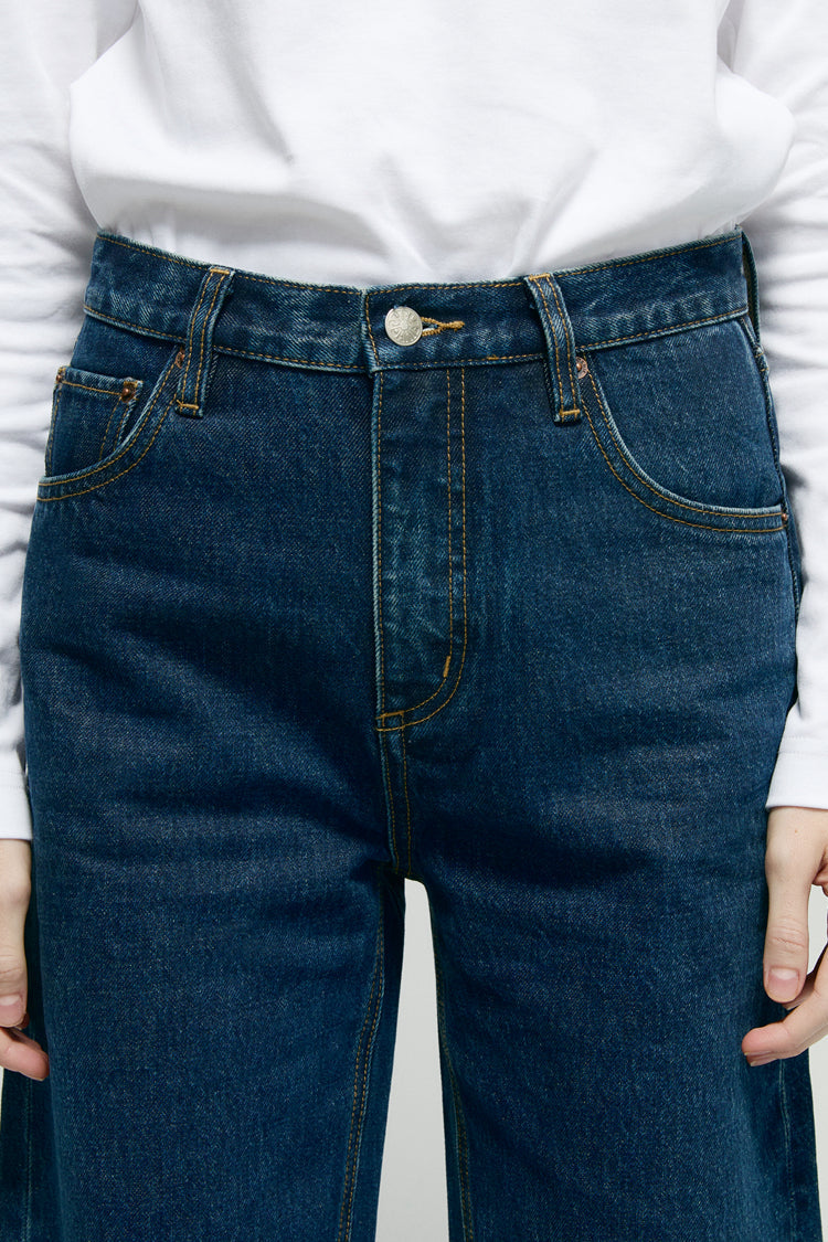 Slope Curve High-Rise Wide-Leg Jeans