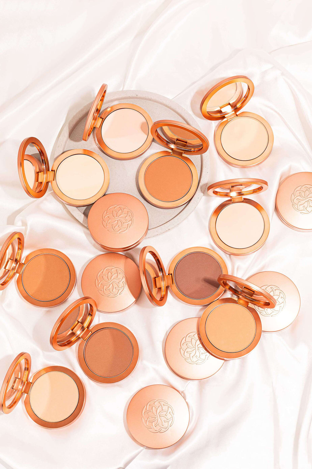 YENSA Super Serum Silk Matte Powder Peptide Foundation compact open, showing pressed powder with natural matte finish