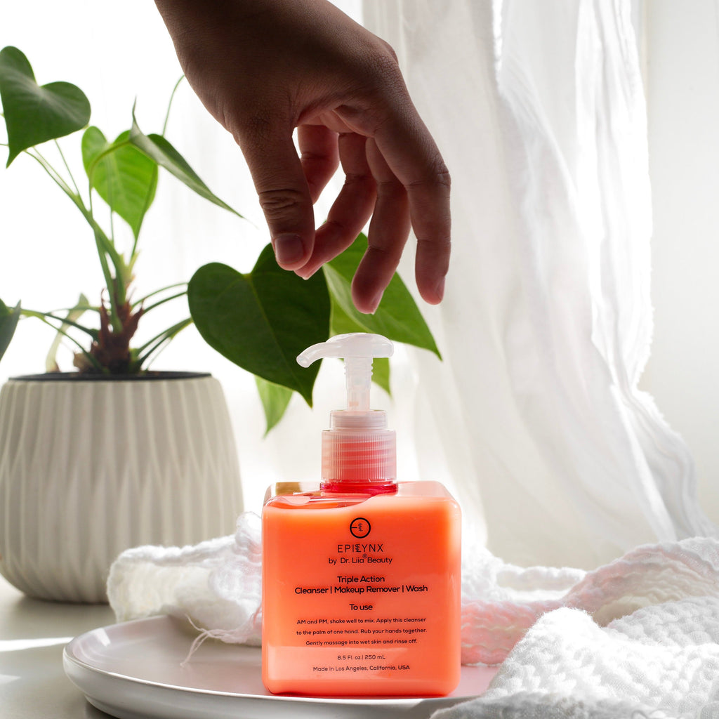 EpiLynx hydrating aloe and cucumber seed oil face wash bottle for sensitive and dry skin