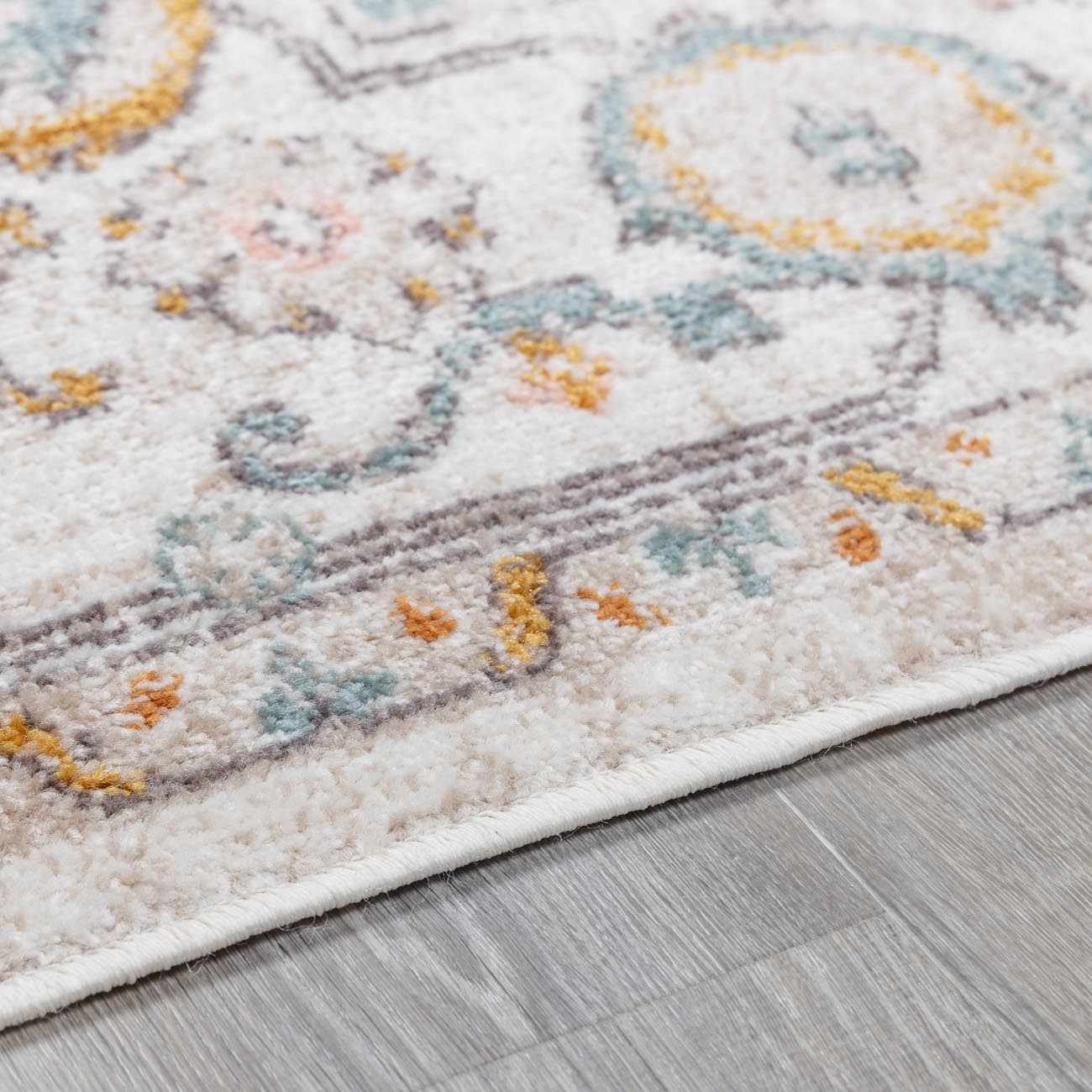 Herstmonceux Traditional Area Rug — Warm, Vintage-Inspired Pile