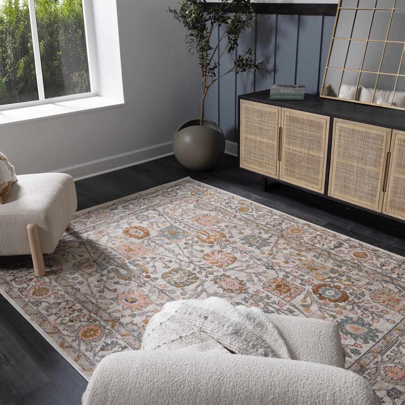 Herstmonceux Traditional Area Rug — Warm, Vintage-Inspired Pile