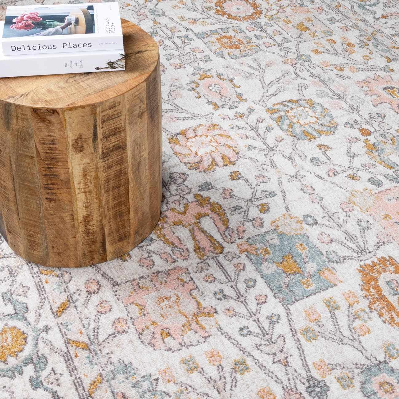 Herstmonceux Traditional Area Rug — Warm, Vintage-Inspired Pile