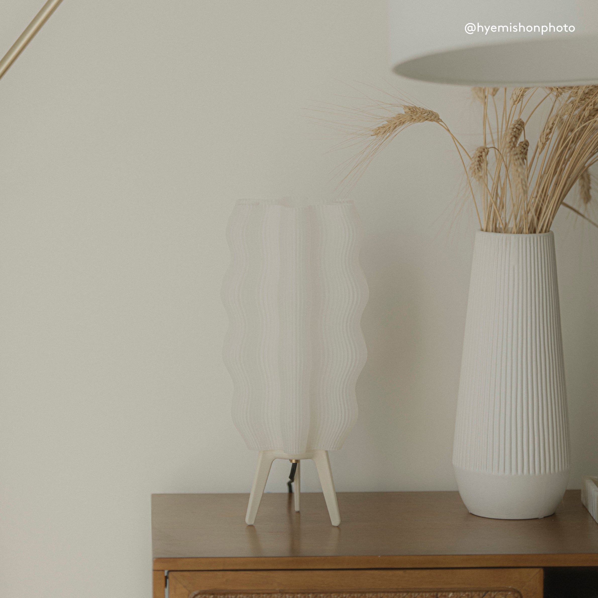 Wavy Sculptural Table Lamp | Recycled Plastic
